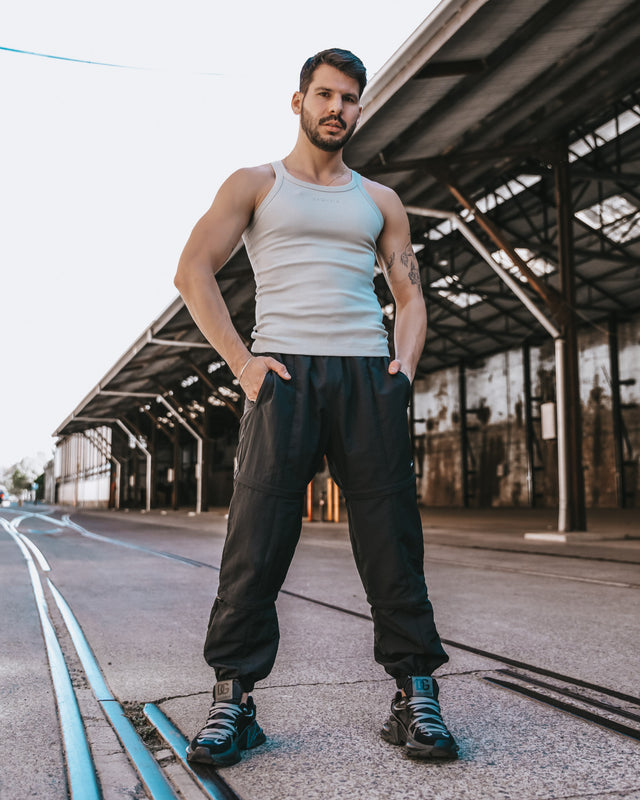 Tiered Parachute Cargo Pants - Black